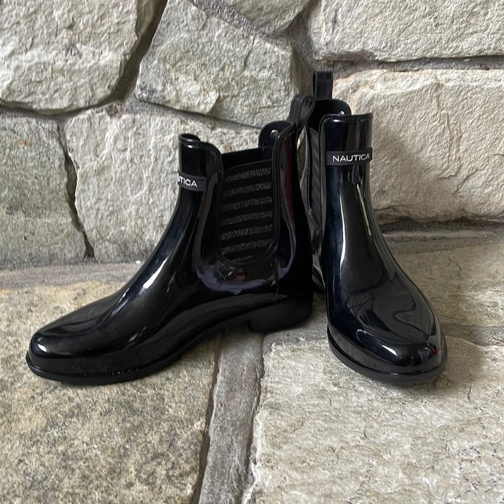 Nautica Chelsea Rain Boot size 6